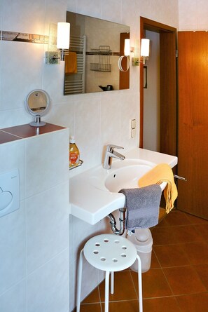 Uklassifisert bilde, 3 av 9, knapp