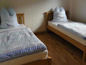 2 Schlafzimmer, Bettwäsche