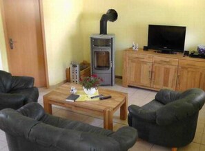 Unclassified image, 4 of 10, button