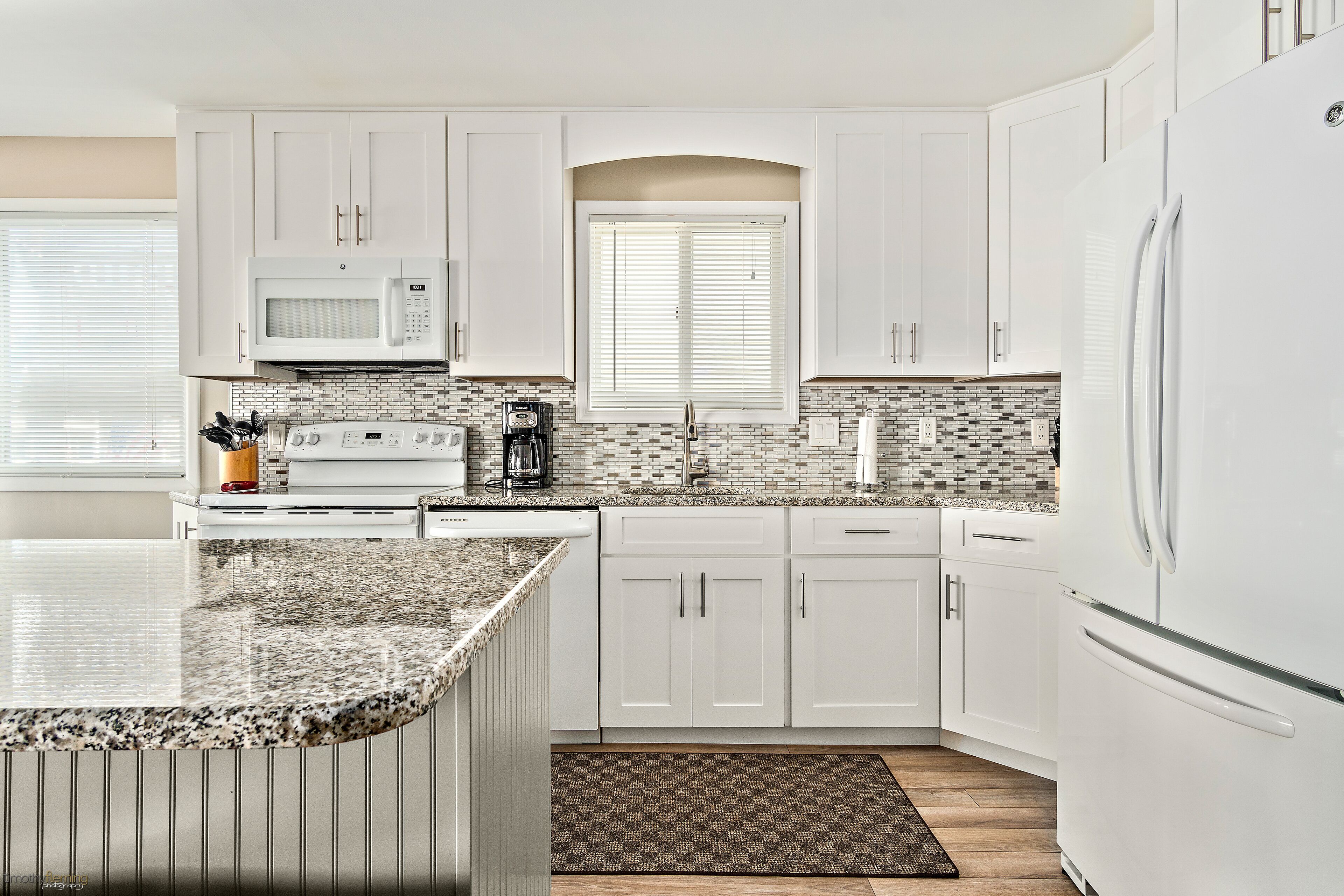 LOCATION LOCATION Newly Updated and Decorated Beach Retreat! STEPS TO BEACH!!