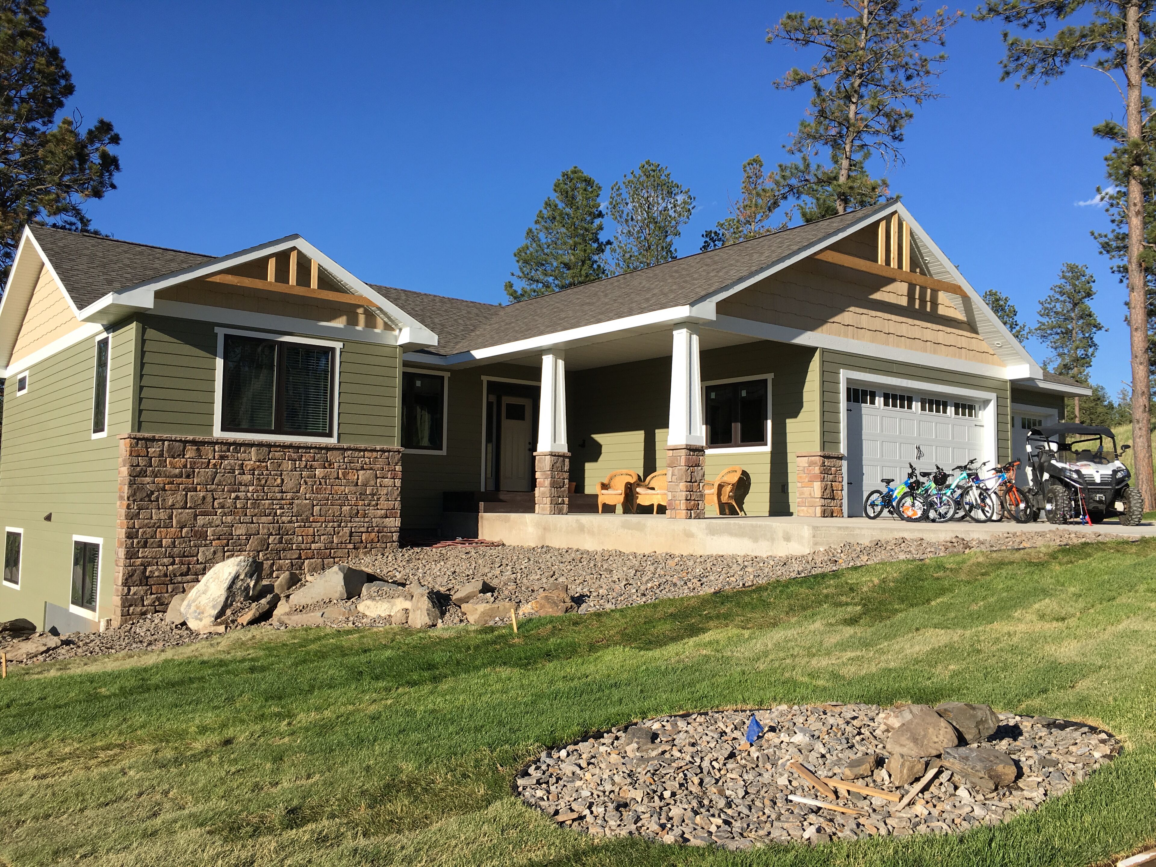 Spacious Home- Centrally Located in the Black Hills -Hot Tub, ATV