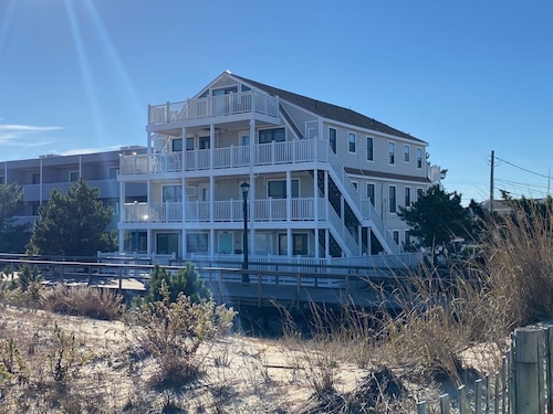 2BR 1BA Condo on Bethany Boardwalk - Awesome location - sunset view