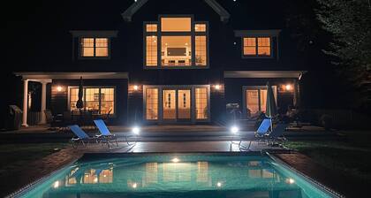 East Hampton- Beautiful 4 Bedroom Home, Large Heated Pool, Private Backyard