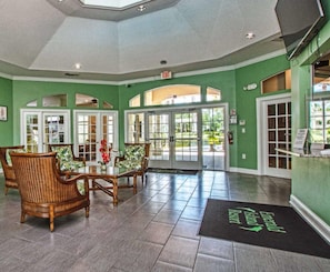 Lobby - 4 Bedrooms 3.5 Bathrooms - Inc 2 King Bed Master Suites-Next to Disney World (Kissimmee)