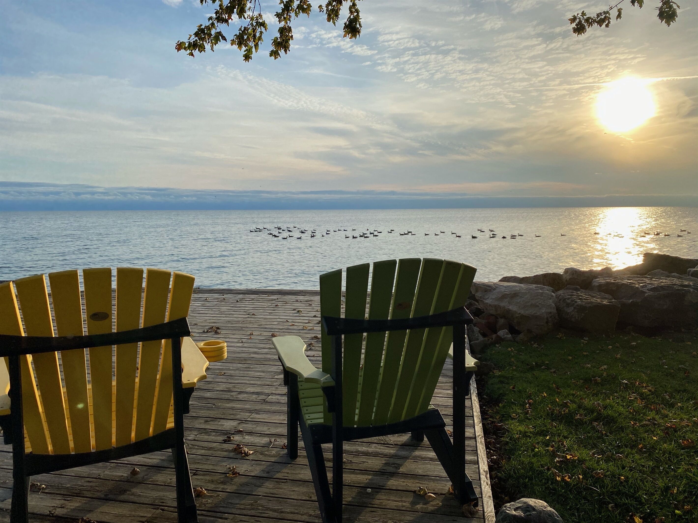 Another Sunset by the Bay: Waterfront, 2-Bedroom Cottage