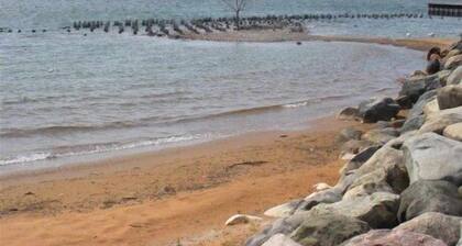 Lago Charlevoix Condo En Los aterrizajes en Boyne City