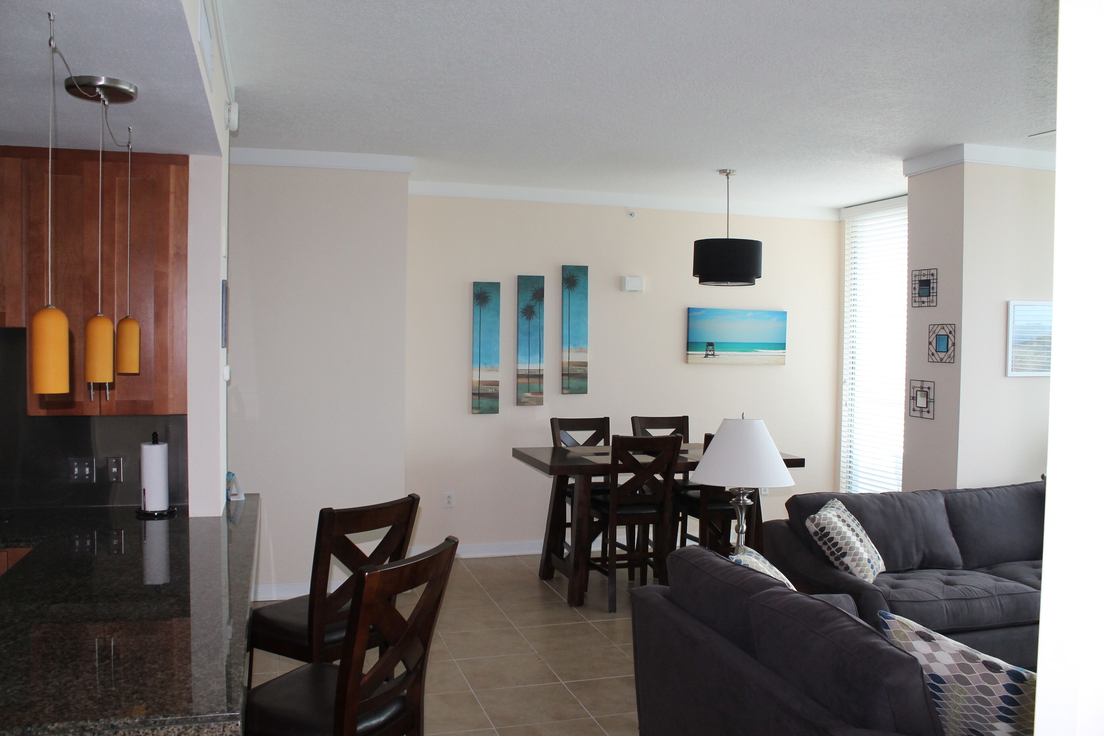 Peaceful Breeze - Beautiful Condominium Steps to the Beach