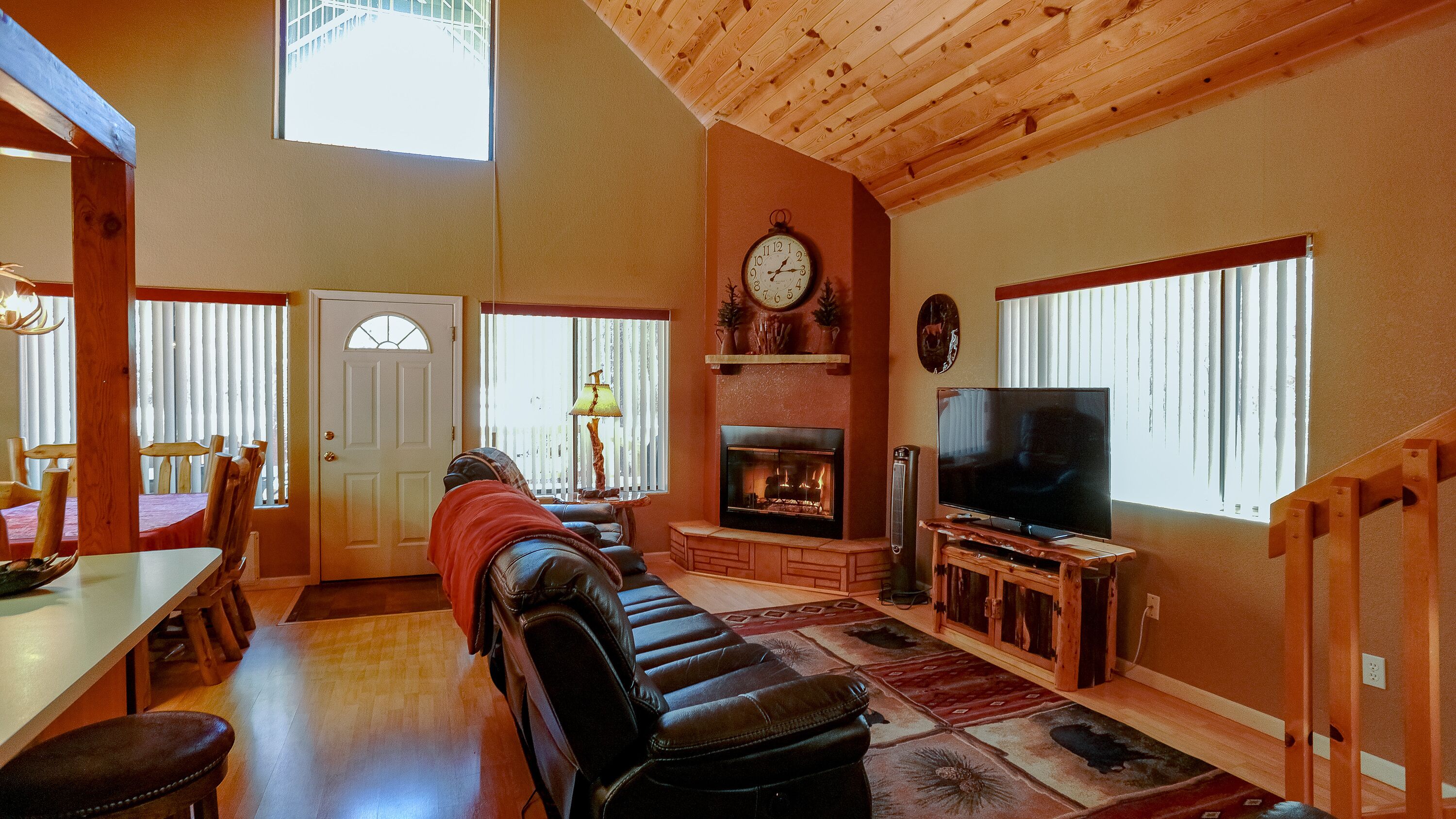 Spectacular Cozy Cabin Nestled In The Pines Big Front Deck Fenced For Dogs - Pinetop-Lakeside, AZ