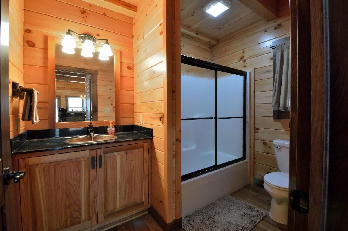 Christine’s Chalet at Trickle Creek in Hocking Hills