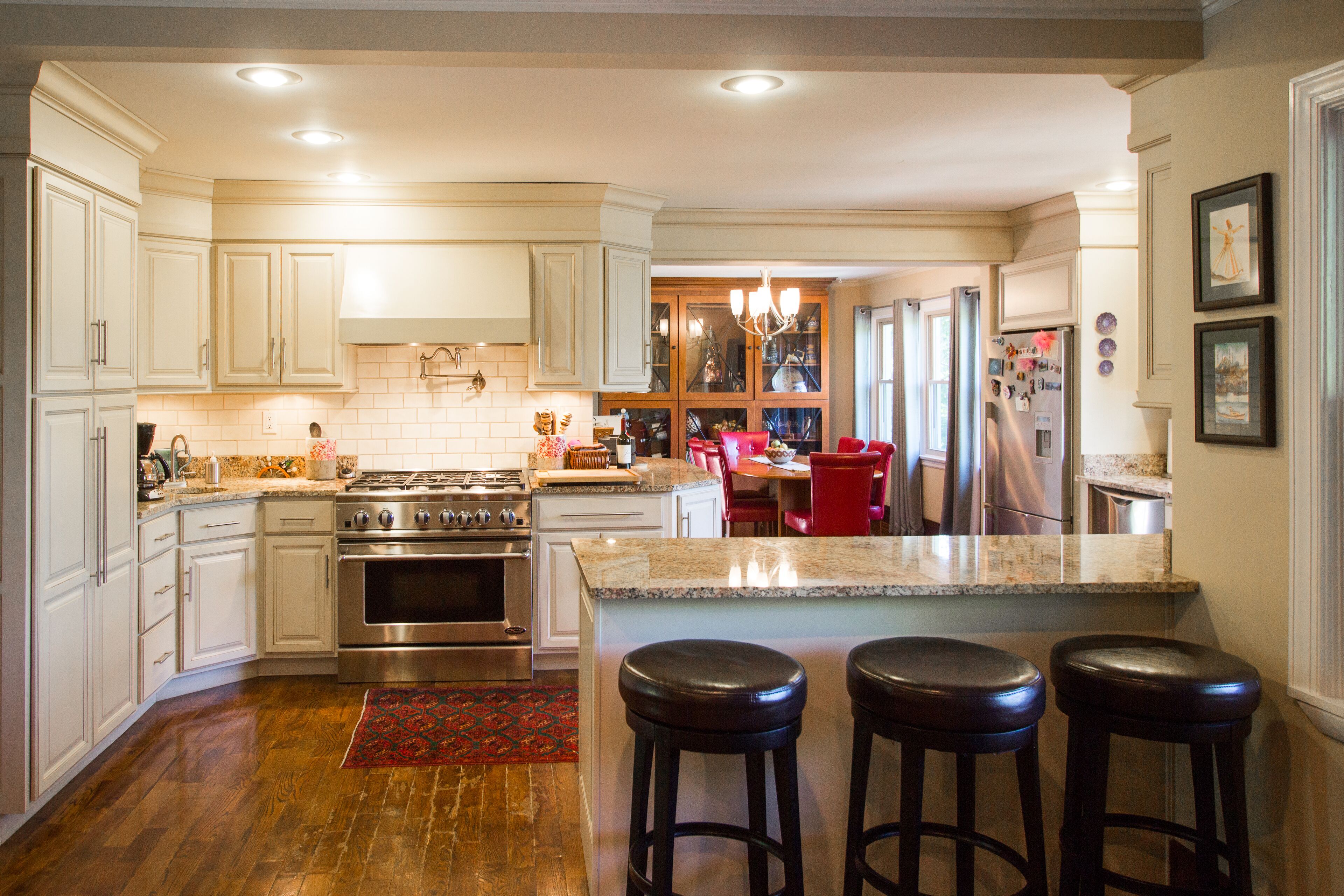 Beautiful Property In Historic Highland w/ Hot Tub & Expansive Pool!