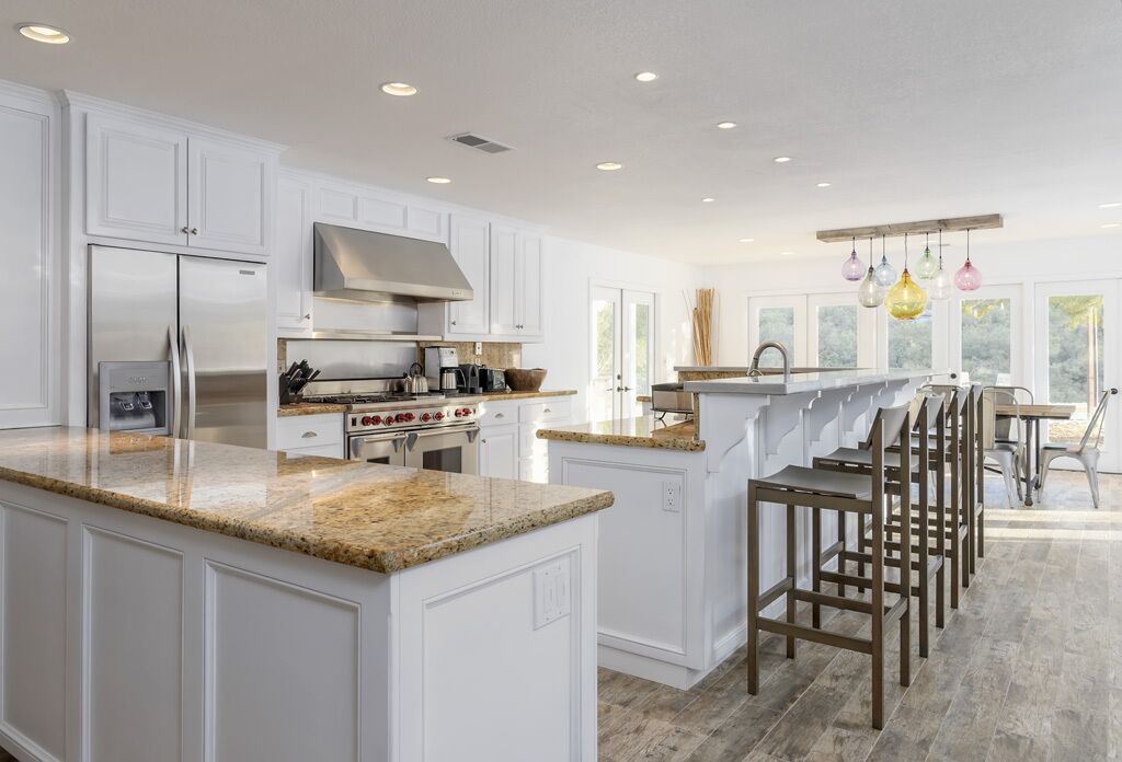 Westside 6-acre modern luxury private beauty; stunning views; close to downtown