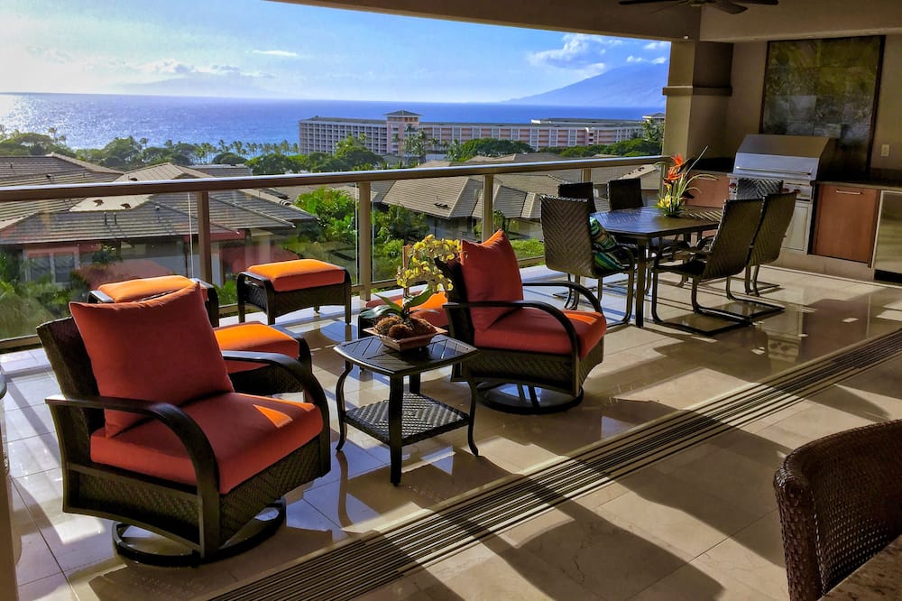 TOP ROW CENTER-"GRAND WAILEA ACCESS" BEST VIEWS IN HO'OLEI