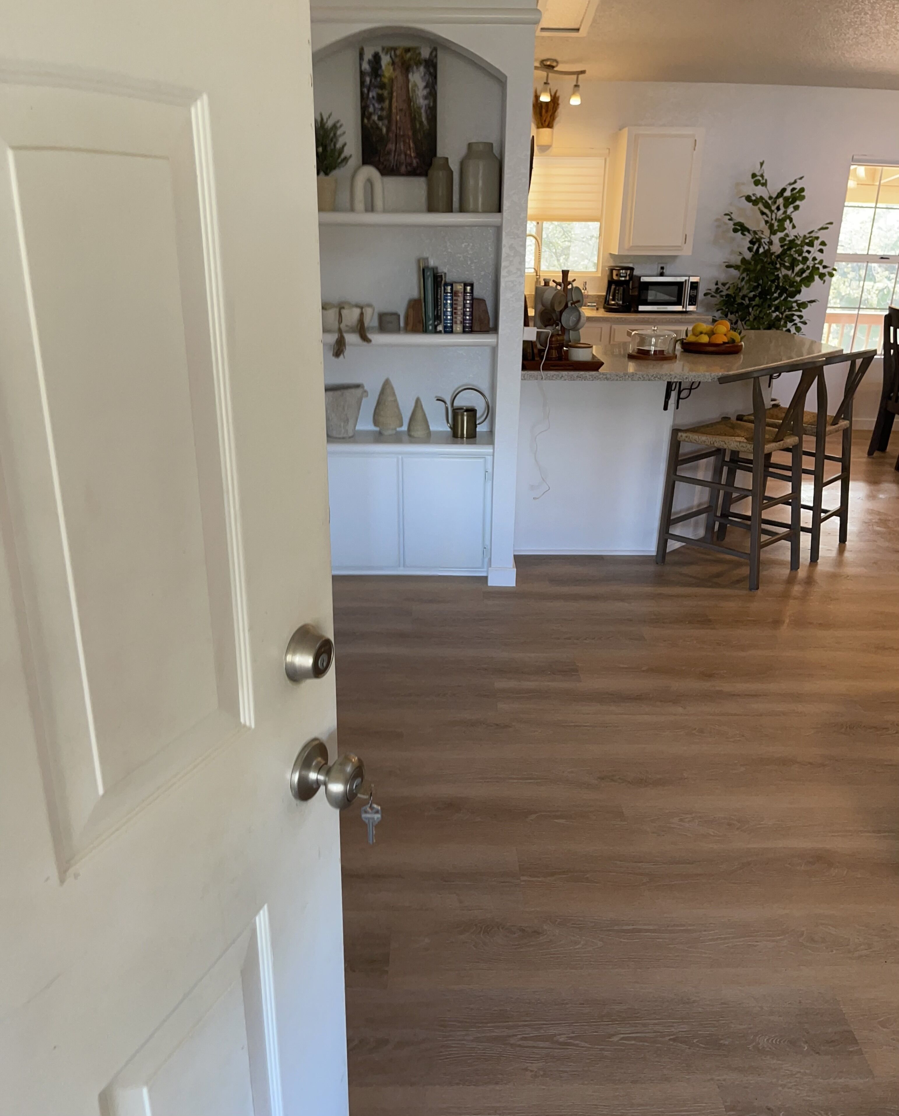 Private 126 Acre Ranch Nestled At The Top Of The Hill Overlooking Lake Kaweah