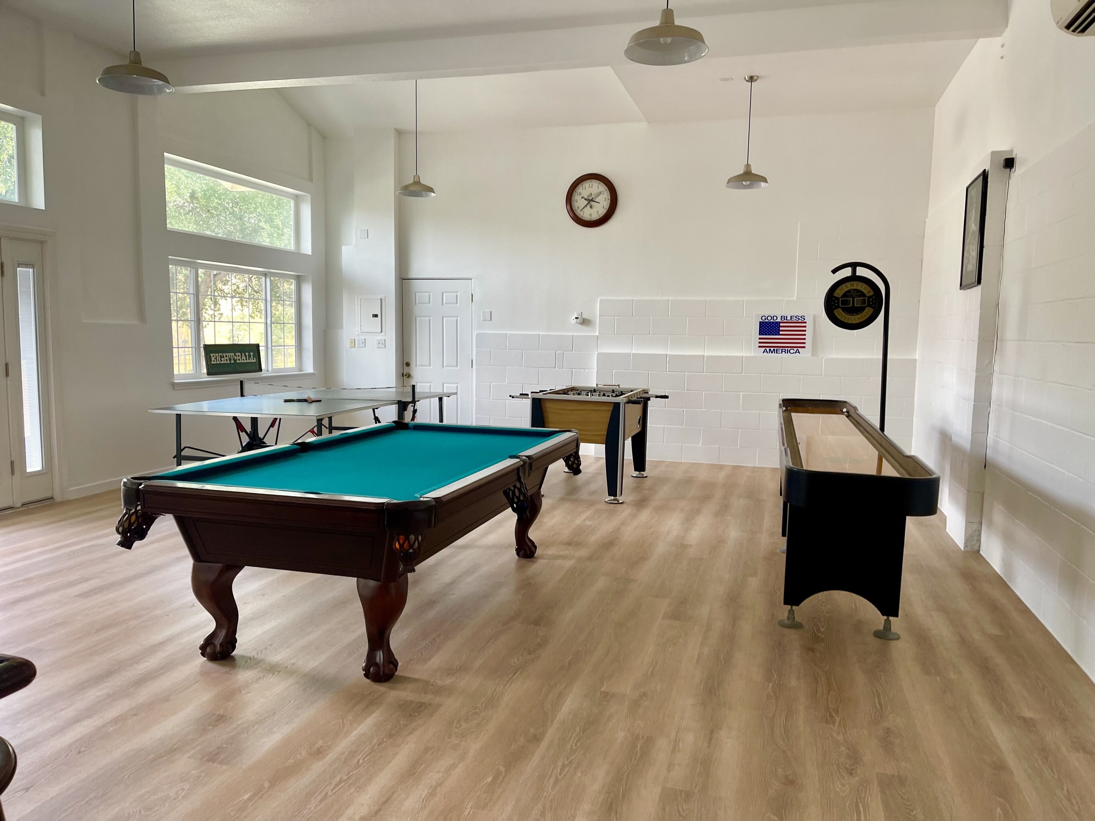 Private 126 Acre Ranch Nestled At The Top Of The Hill Overlooking Lake Kaweah