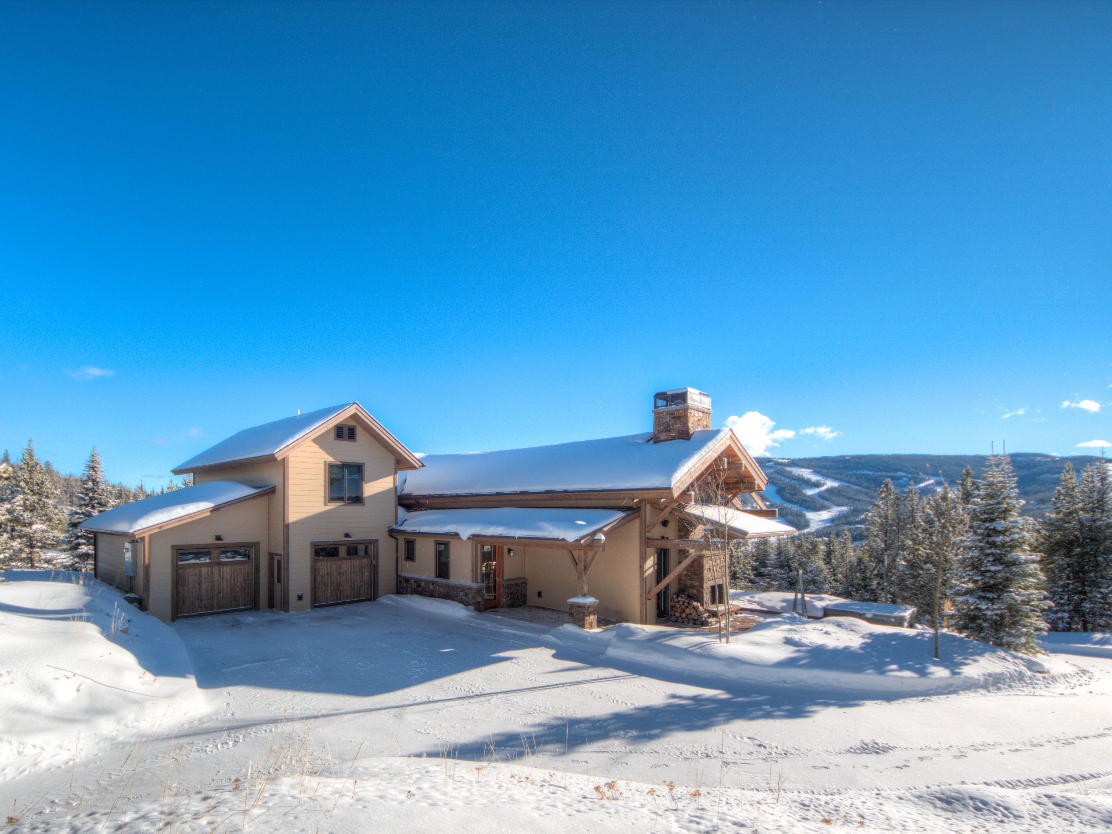 Big Sky Vacation Rentals: MVC Swift Bear Chalet