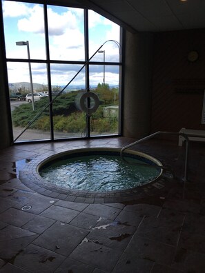 Indoor pool, a heated pool - Million dollar mountain top ⛰ view (Sugar mtn)