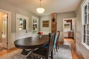 Dining -  A Historic Snohomish Home [The Walton House-1889] (Snohomish)