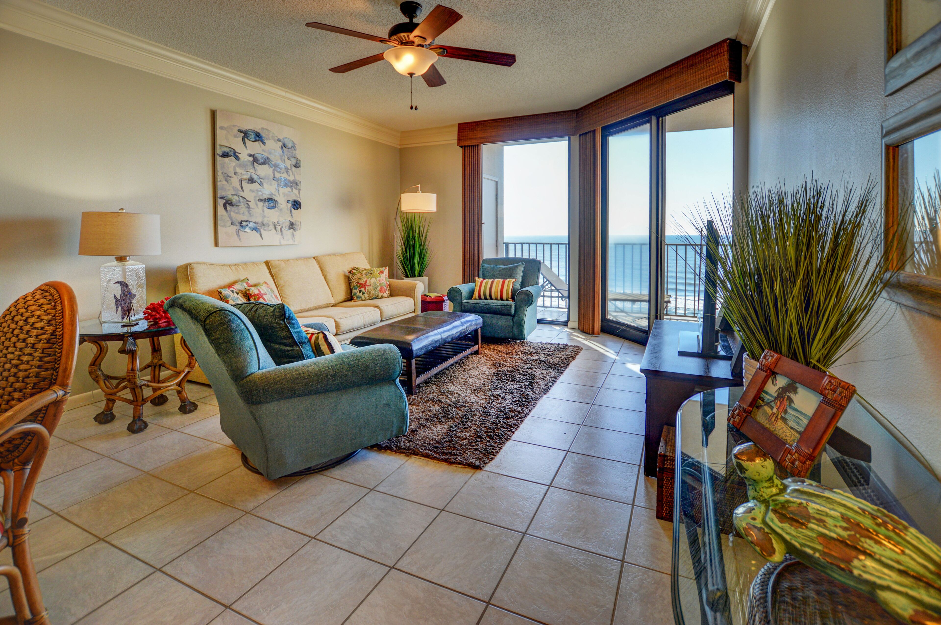 Check our October Rates!! Great location and views! 