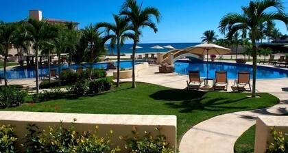 COME to the best spot in Mexico!! Celebrate Labor Day In beautiful Los Cabos!