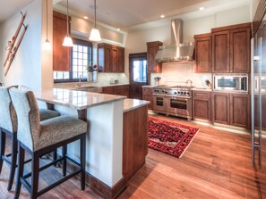 Fridge, microwave, oven, stovetop - Big Sky Vacation Rentals: Cowboy Suite 7A (Big Sky)