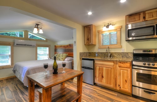 Creekside Tiny Cabin w/ Hot Tub, Firepit, Pet Friendly, Near NOC, Tsali & Dragon