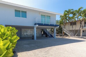 Exterior - Angler's Dream charming 2-bedroom, 2-bath half duplex, just minutes from beautiful Sombrero Beach! (Marathon)