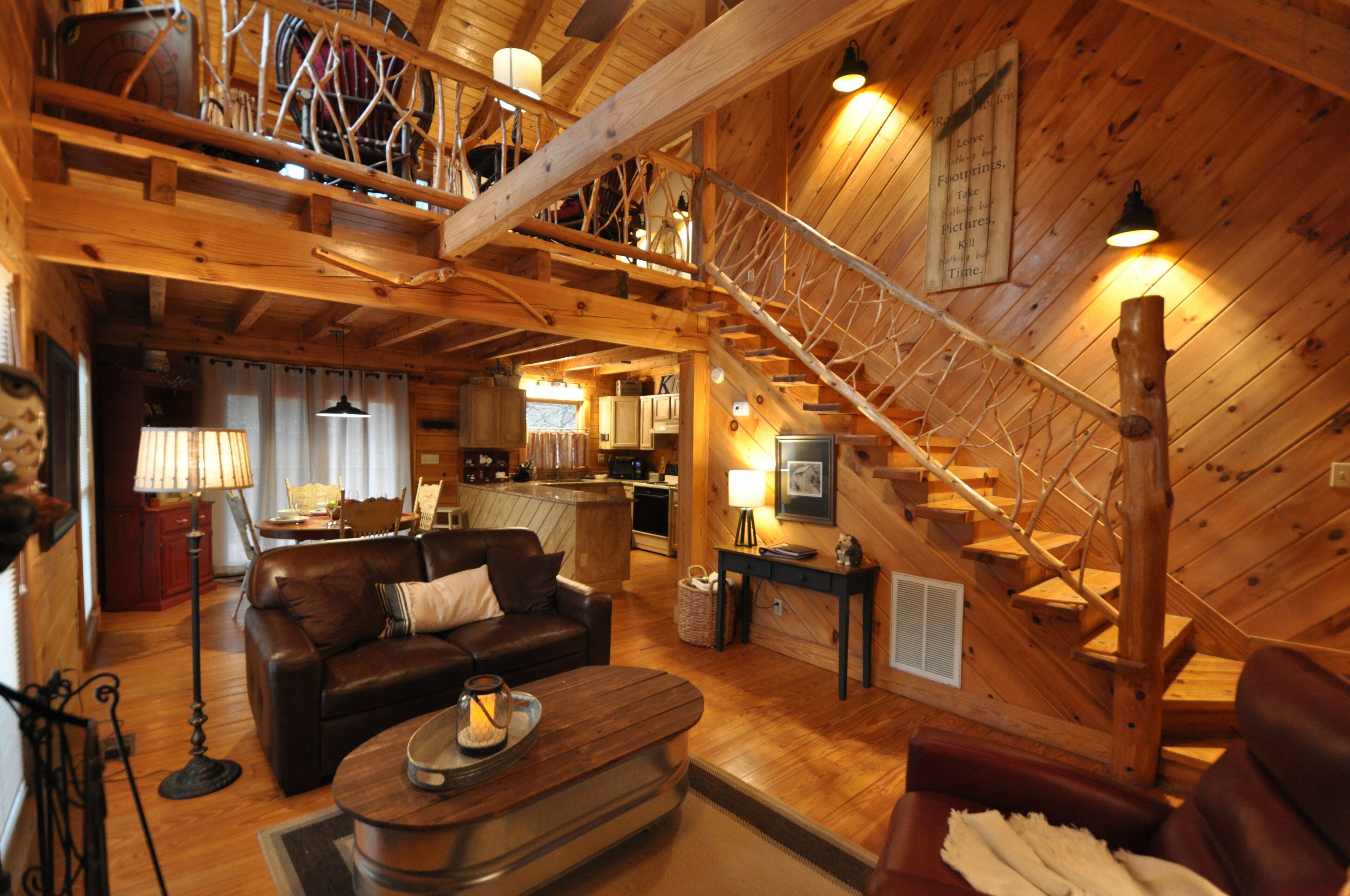 Rocky Hollow a Mountain Retreat on the Rocks!