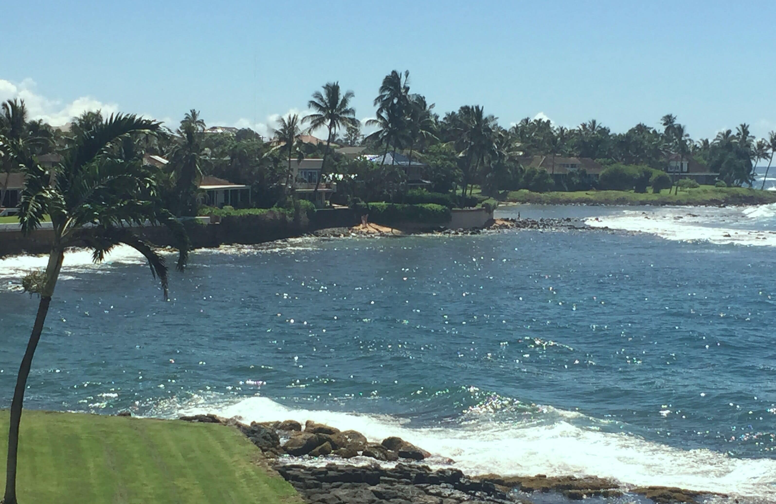 Panoramic Oceanfront View, Condo with Air Conditioning and Large Lanai