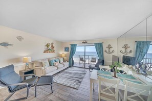 Smart TV y futbolito 