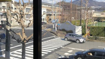 Deluxe Townhome, 1 Bedroom, City View | Street view