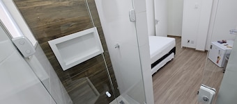 Quarto privativo em condomínio