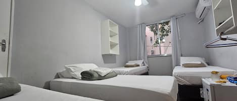 Basic Single Room | 1 bedroom, minibar, blackout drapes, iron/ironing board