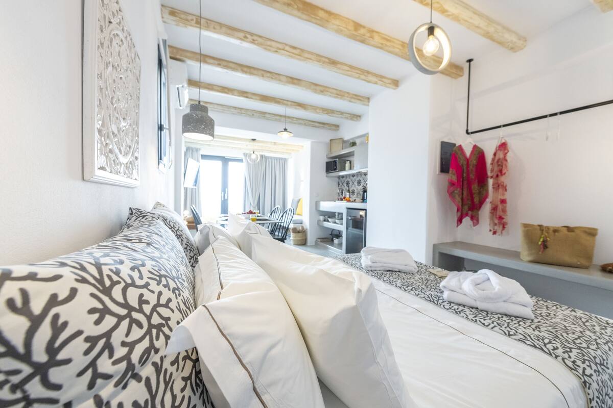 Apartment, Sea View (Aelia 1) | 1 bedroom, blackout drapes, soundproofing