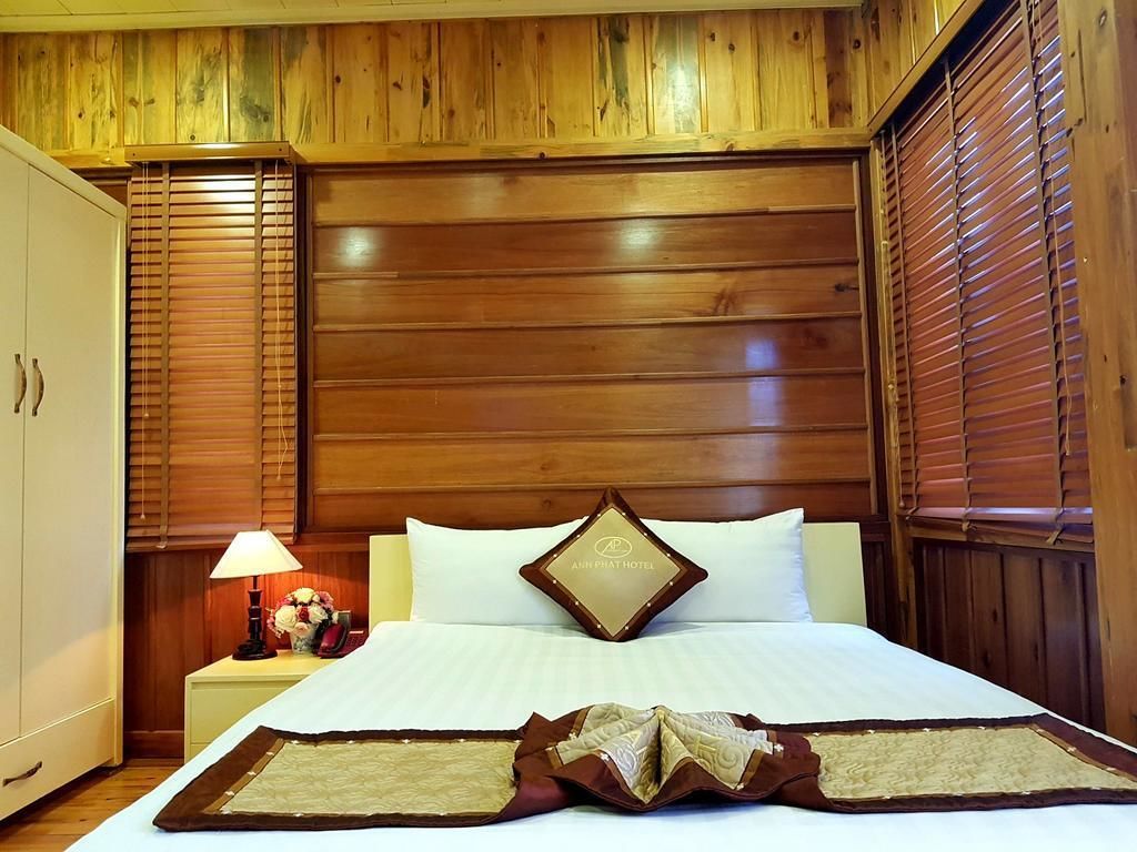 Caja de seguridad en la habitación y escritorio 