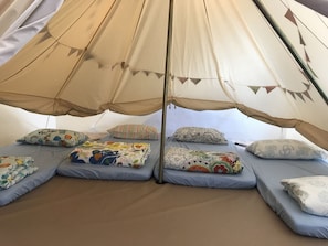 Blackout curtains, rollaway beds, free WiFi, bed sheets