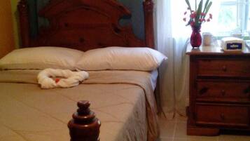 1 habitación, tabla de planchar con plancha, internet y ropa de cama