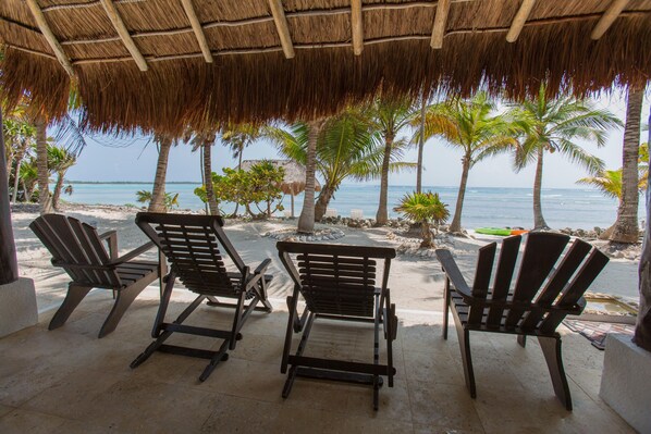 Terrace/patio - Beachfront Villa with pool & waterfall: Gorgeous sandy beach (Tulum)
