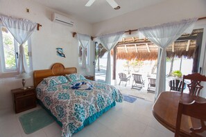 4 bedrooms, in-room safe, desk, travel crib - Beachfront Villa with pool & waterfall: Gorgeous sandy beach (Tulum)