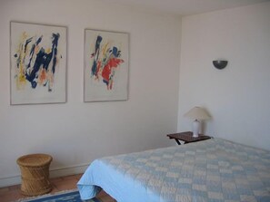 4 Schlafzimmer, Schreibtisch, Bügeleisen/Bügelbrett, kostenloses WLAN