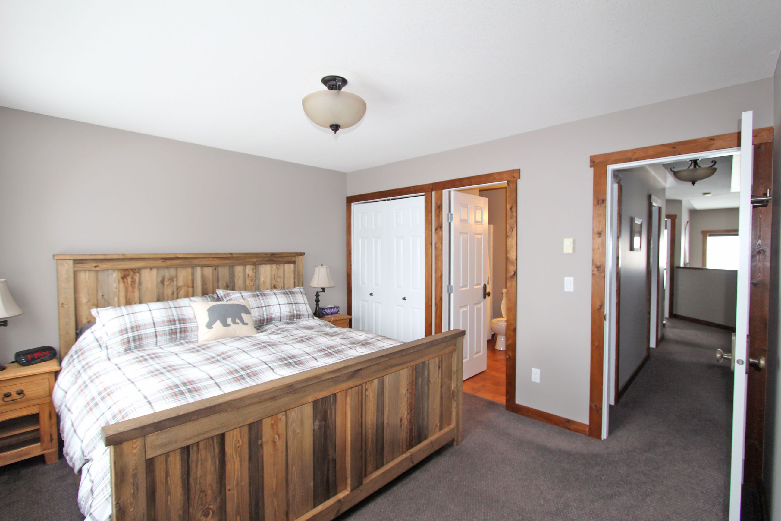 4 chambres, fer et planche à repasser, Wi-Fi gratuit, draps fournis