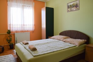 2 bedrooms, Internet