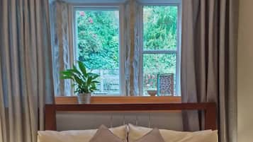 2 chambres, fer et planche Ă repasser, Wi-Fi, draps fournis