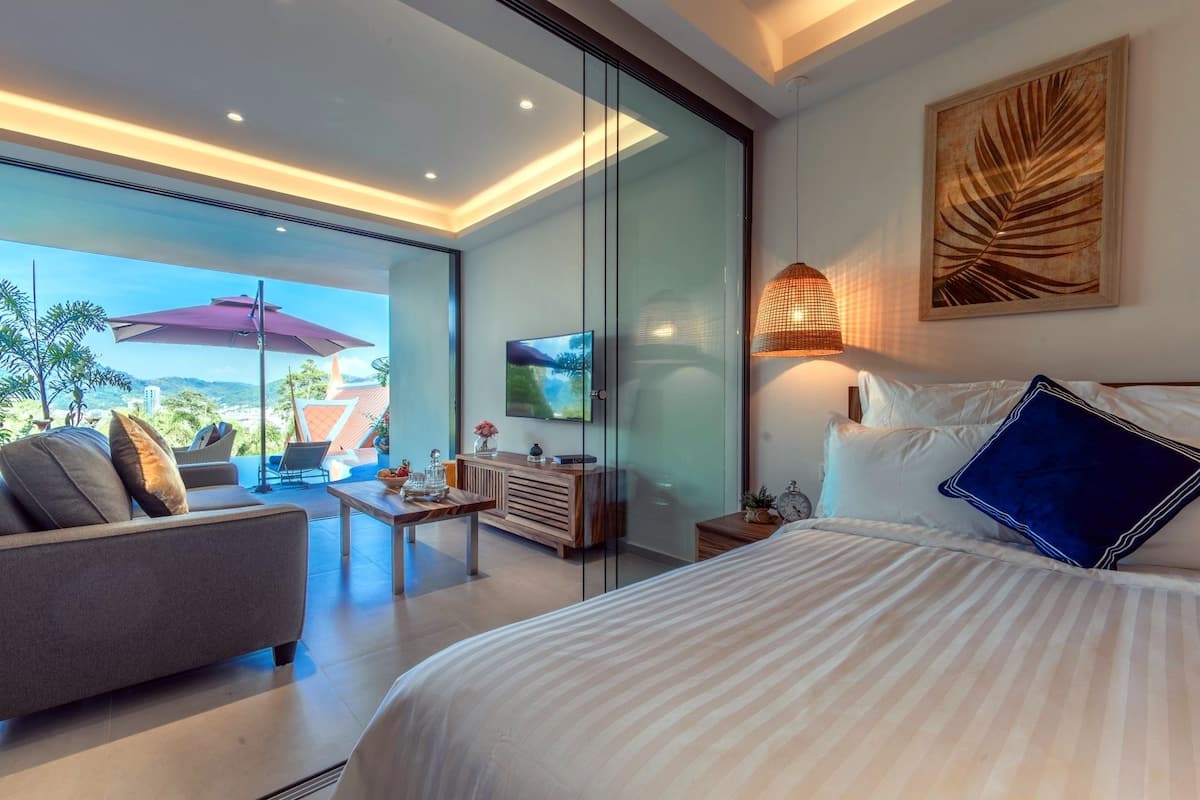 Deluxe Suite, Pool View