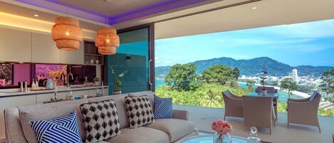 Presidential Suite, Balcony, Ocean View | Living area