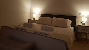 1 Schlafzimmer, Bügeleisen/Bügelbrett, kostenloses WLAN, Bettwäsche