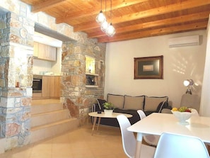 Dining - Blue Topaz Spa Cottage - Private Jacuzzi Retreat (Nafplio)