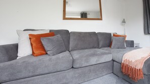 Smart TV, reproductor de DVD, libros