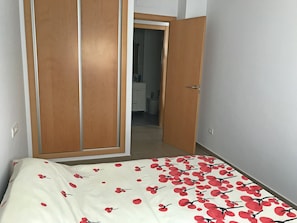 2 habitaciones, wifi gratis y ropa de cama 