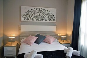 2 chambres, fer et planche Ă repasser, Wi-Fi gratuit, draps fournis