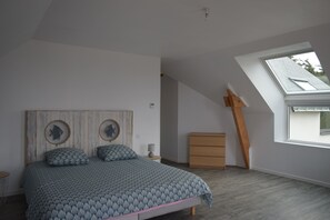 5 habitaciones, escritorio, cuna de viaje y wifi gratis